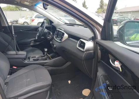 2019 Kia Sorento 2.4L Lx from USA, damaged, VIN 5XYPGDA36KG547216